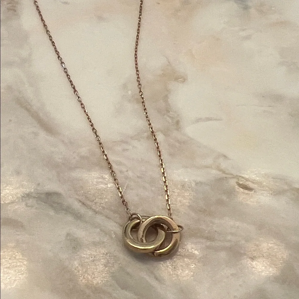 Au Rate Connection Necklace -Elegant Gold Interlocking Circle Necklace - Picture 7 of 8